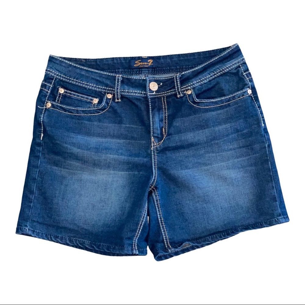 Seven7 Size 10 Stone Washed Denim Shorts EUC